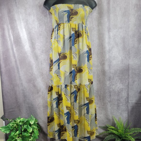 BCBGMaxAzria Dresses & Skirts - BCBGMaxAzria Women's Dress Smocked Strapless Soft Flowy Summer Size XL